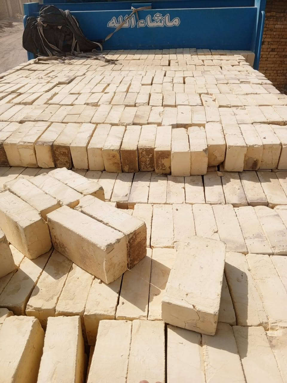 سلام عليكم ورحمه الله وبركاته طابوك الإصلاح طابوكه نظيفه شرط غالب ولون وركن وقوه وعدد سعر حسب المكان يوجد بلوك كهربائي درجه اولى شرط غالب والقوه يوجد كسر تربيع نضيف  تواصل خاص واساب نتصال ‏‪***********‬‏ إنه خادم
