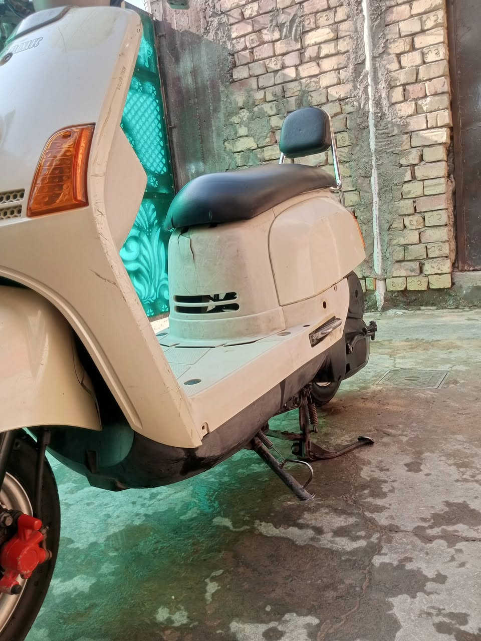 سلام عليكم بوليس كابريتر للبيع بعده وكاله كفاله عامه  بلاديه  شرط شلعه معدل تخبل فول  السعر 800وبيها مجال حك جيه للاستفسار  

*********** فقط واتساب 

*********** فقط تصال
