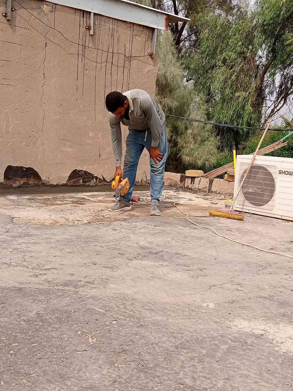 ماستك • زفت دهني • خلفه