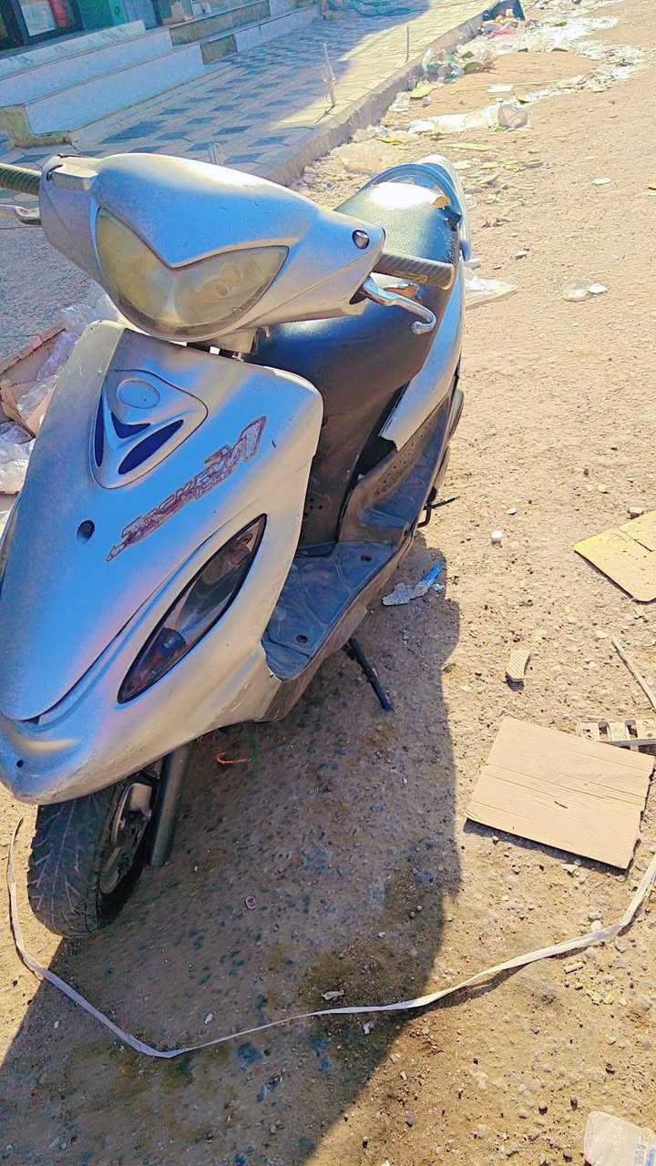 سلام عليكم دراجه لبيع  كامكو.  v2
دراجه مفتوحه مره وحده  
مراوس فراشه  
السعر 400وبيه مجال 
الاستفسار ***********
