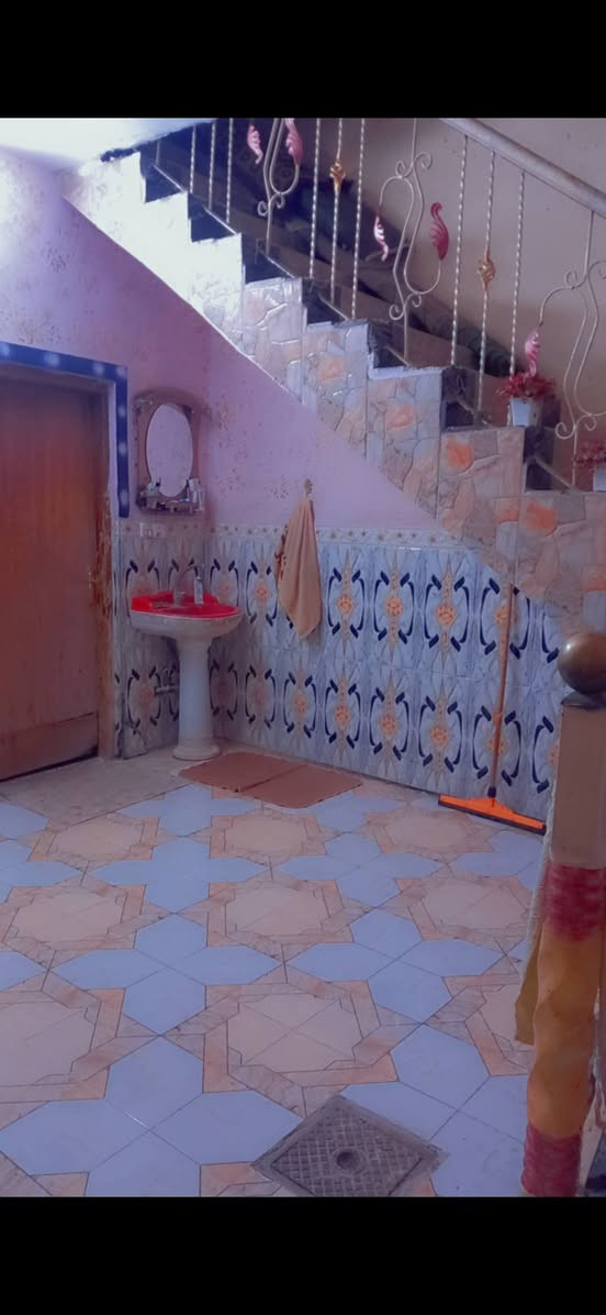 بيت للبيع • ١٧٠م • حي العسكري