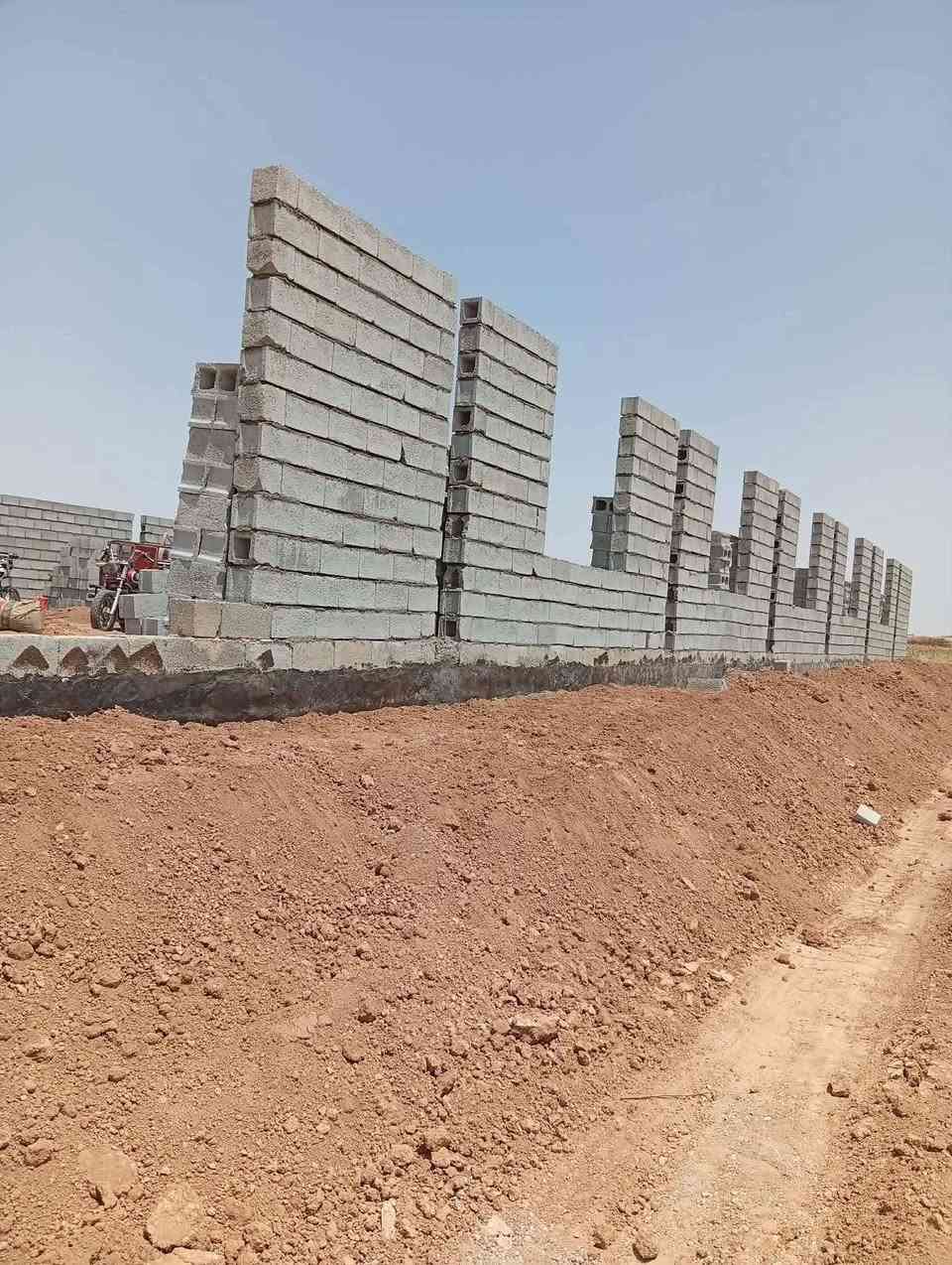 خلفه بناء بلوك شغل درجه اولى استلام مهندس اشتغل جميع المحافضات أسعار مناسبه ***********واتساب
