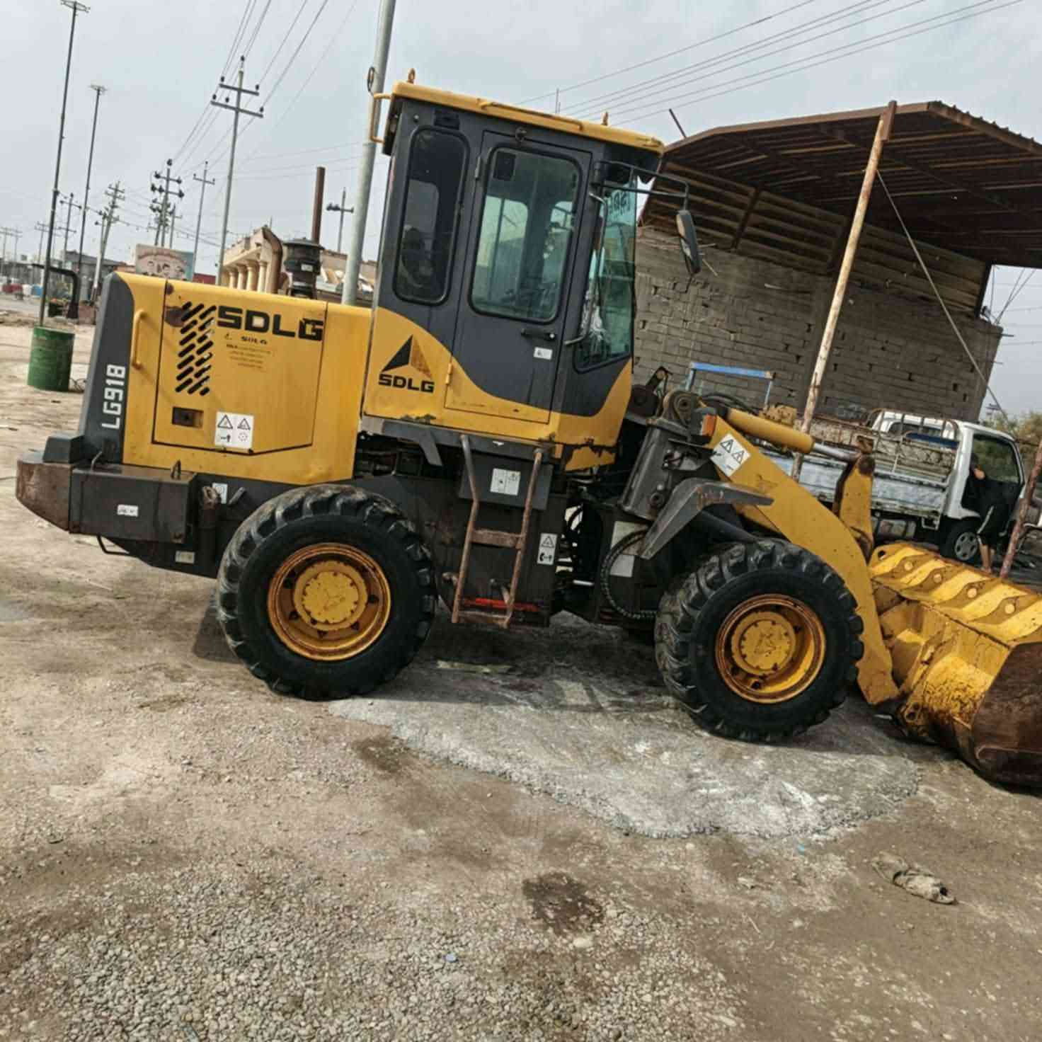 سلام عليكم شفل 918 الجي ٢٠١٣ سعر ١٧٠ وبيه مجال هاذه رقمي *********** مكان المكينه البصره المدينة
