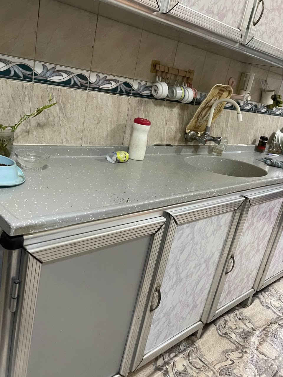 كامنتر 3 قطع ارضي وتعليق ومعرض عمودي بحاله جيده  سعر 400 بي مجال بسيط 
لا يوجد توصيل 
تواصل *********** البصرة, العراق
