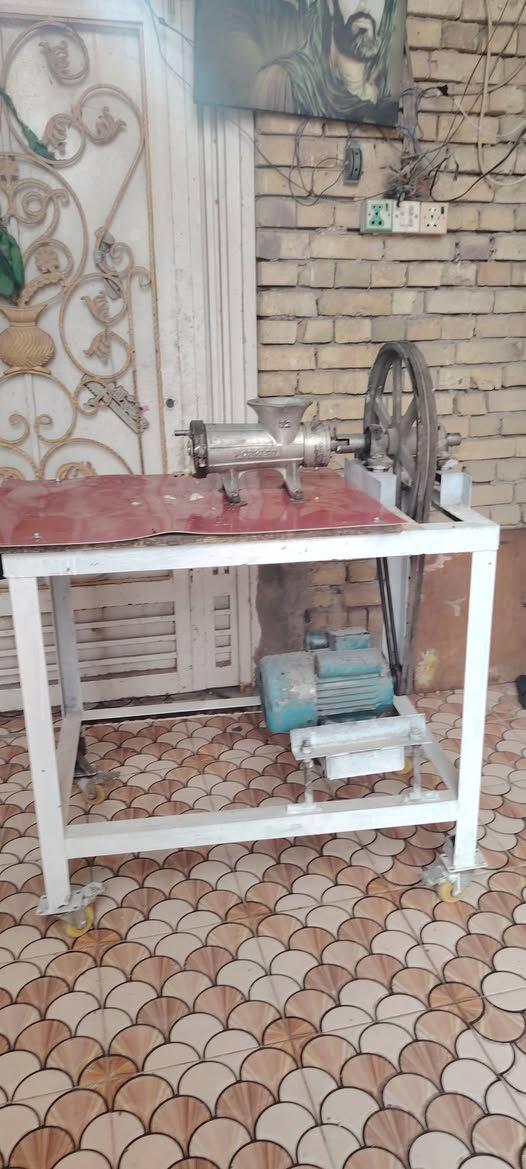 ٣٢بوصة • نظيف • شغّال