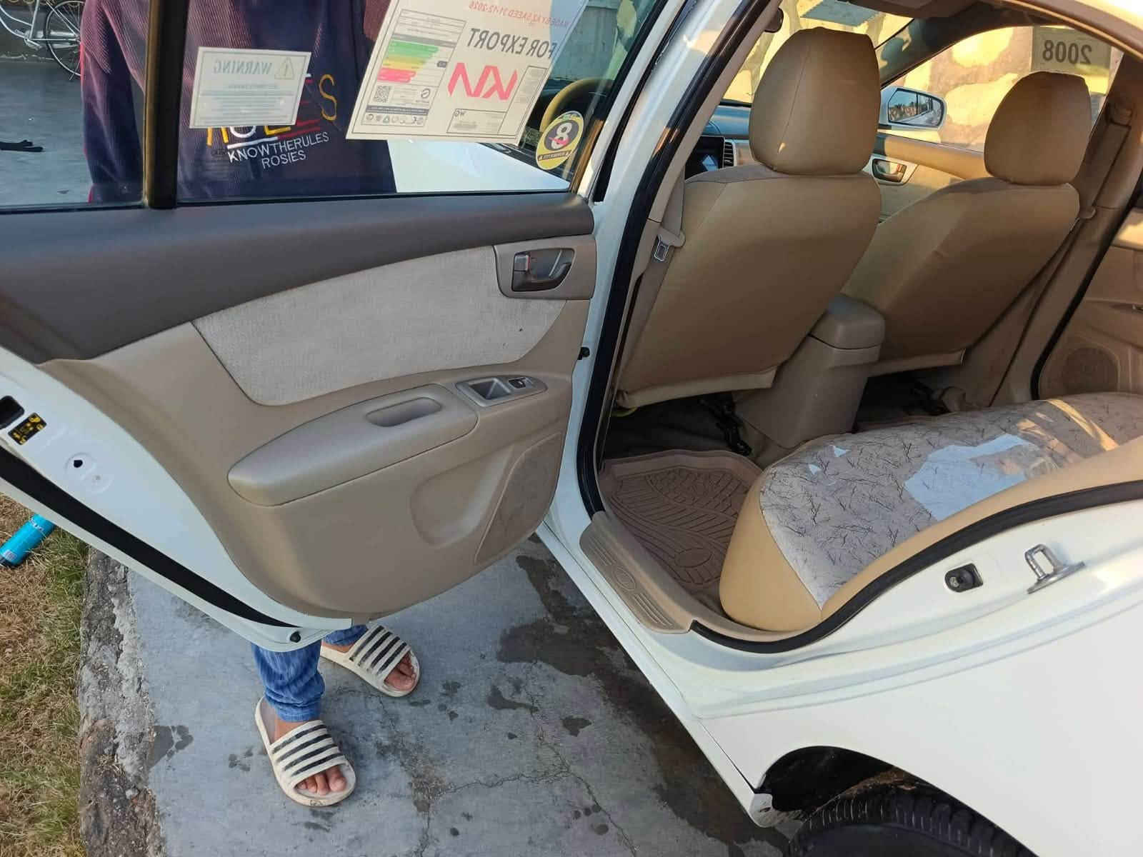 🚘 للبيع كيا أوبتيما 2008
🔹 اللون: أبيض�🔹 المكينة: 2400 دوش�🔹 الوارد: أمريكي�🔹 الملكية: باسمي شخصياً�🔹 التحويل: مباشر�🔹 (International 20)

🔧 مواصفات وحالة السيارة:�• حادثها فقط شاملغ جهة السائق، بدون دواخل�• شاملغ الأيمن، بارد شبر�• مصبوغة حزام جمالية، بدون حادث�• السيارة جاهزة 100%�• تبريد ثلج ❄️�• المكينة مكفولة�• الگير مكفول�• الحدادية 100%�• زوجين تايرات جدد قبل أسبوع شادهن �• دوشمه كاملة للسيارة�• أرضية وكشنات دوشمة الكاضميه �• تحكم ستيرن�• شاشة�• كاميرا خلفية 📷�• لايت زينون�• سنتر لوك�• شرط سونار�• سبير وعدة كاملة�• بطارية جديدة بالباكيت 🔋�• السيارة نظيفة ونصبتها تخبل �• ما بيها أي نقص

📍 العنوان: حلة نادر الثانية، قرب الحي الصناعي

💰 السعر: 103 ورقة�💵 بيها مجال بسيط للجادين فقط

📞 للاستفسار:�***********

📱 متوفر واتساب أو اتصال
