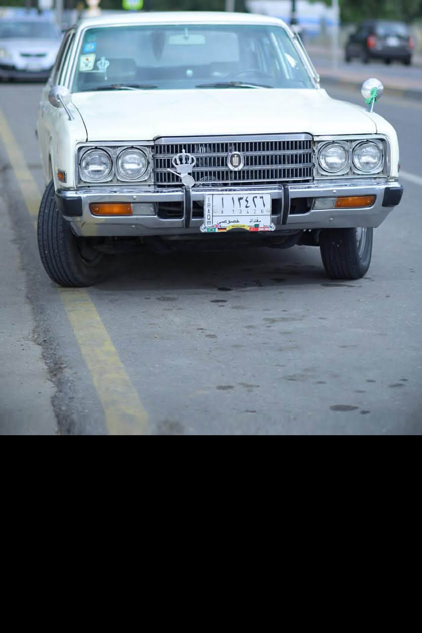 كراون للبيع 1978 جاهزه رقم بغداد انكليزي بسمي 80 وبيها مجال (***********)

