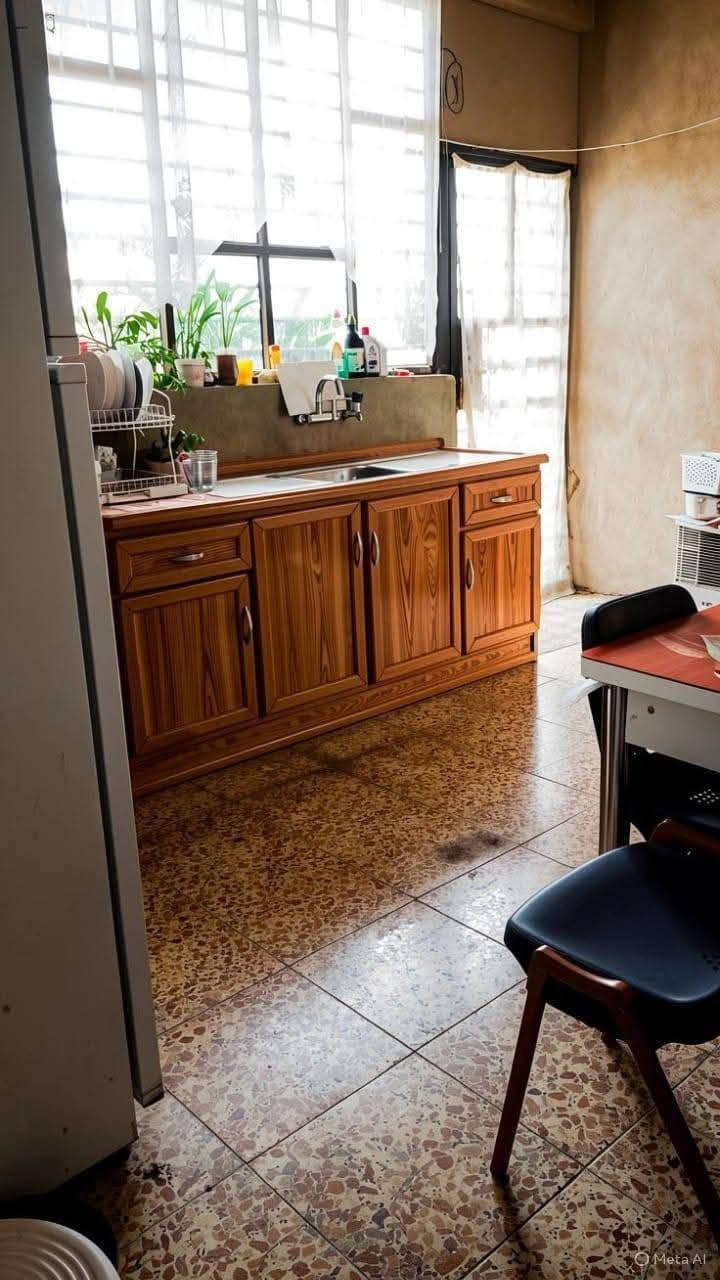 🏡 للبيع – دار سكنية في بغداد / جسر ديالى الجديد – الكرغولية (سدة جبور)🔑
📐 المواصفات:

- مساحة الأرض: 290 م²
- مساحة البناء: 130 م²
- طابق واحد
- سند 25

🏠 تفاصيل الدار:

- 🛏️ غرفتا نوم (4×6) و(4×5)
- 🛋️ استقبال
- 🏡 هول
- 🍽️ مطبخ
- 🚿 حمام + تواليت مشترك

🌿 المميزات:

- مناور عدد (2)
- ترك خلفي
- حديقة أمامية تصلح كراج

💰 السعر: يُذكر عند الاتصال

📞 الاتصال: ***********
📲 واتساب: ***********
