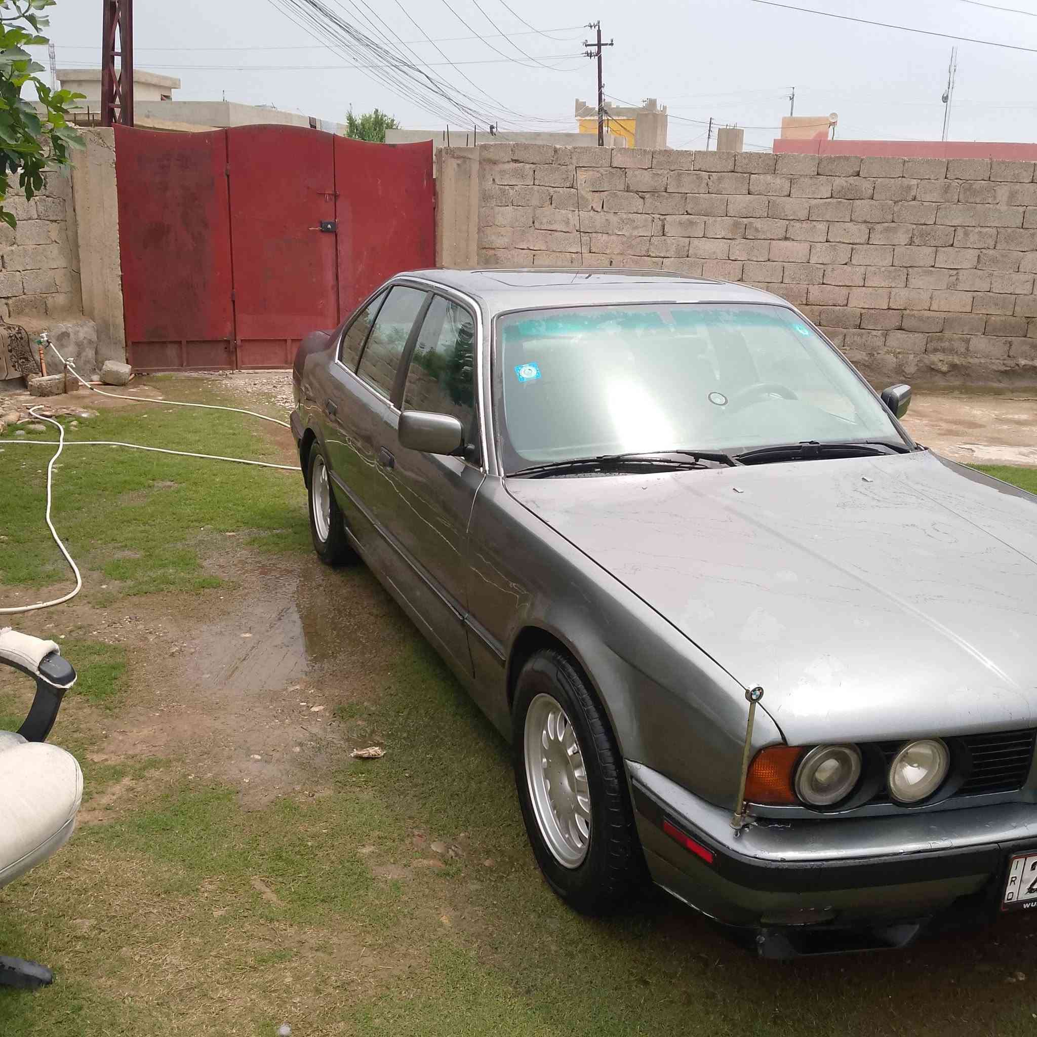 بي ام 520گير عادي بخ عام جمالية بدون ضرر رقم دولي كركوك صاحبها بالموصل بدون تبريد محرك فل سيارة نظيفة للاتصال ***********
