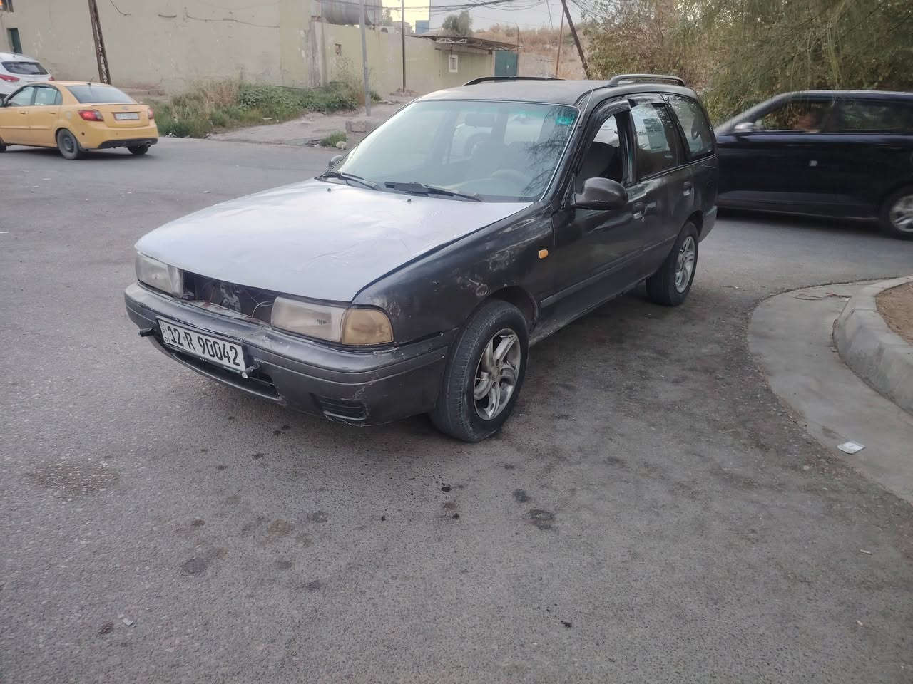 نيسان صني موديل ١٩٩٢ مكينه وكير بشرط ستيرن بور رقم دولي هزه جديده سنويا لي2030 شرط التحويل سعر ٢٢$للتواصل *********** مكان سياره موصل الجانب الايسر حي السكر
