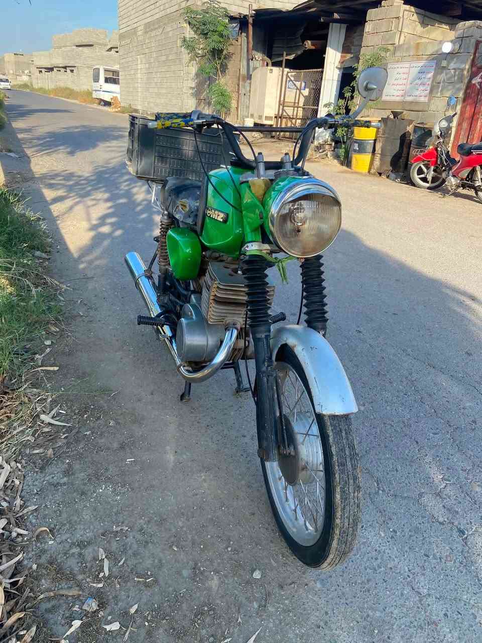 سلام عليكم ماطور mz 1981للبيع بدون. ماطور جاهز ومعمر عنواني بلد شطيطيه سعر 750وبي مجال ***********
