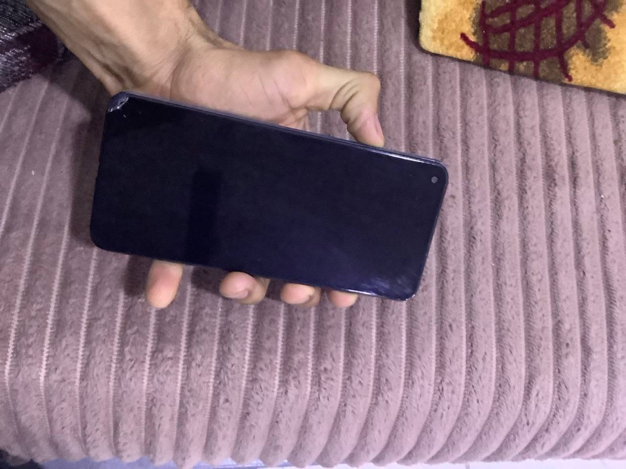 نوت 7 جهاز نضيف
ذاكره 128 
سيم صوت كامرات كله شرط شغال 
سعر 80
وتساب ***********
