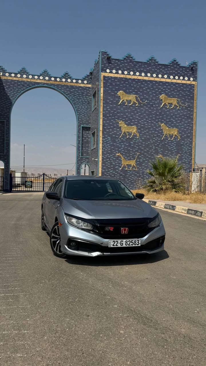 السعر 88 ورقة 
هوندا سيفيك موديل 2021 ياباني 🇯🇵
محرك 20 دوش يمشي على البانزين العادي اقتصادية جدا 
رقم أربيل 
سنوية ورقم وهزة جديدة 

مواصفات :
سايد بريك بصمة 
اوتو هولد 
كامرة وحساس
 رادار  /تحكم سرعه / قيادة ذكية / مانع انزلاق 
أنظمة قيادة 
كير ومحرك شرط 
بيها خمس قطع صبغ + شويه من السقف معدل 

شرط تحويل وكالة 
العنوان : موصل - برطلة 
***********
*********** الحمدانية, نينوى
