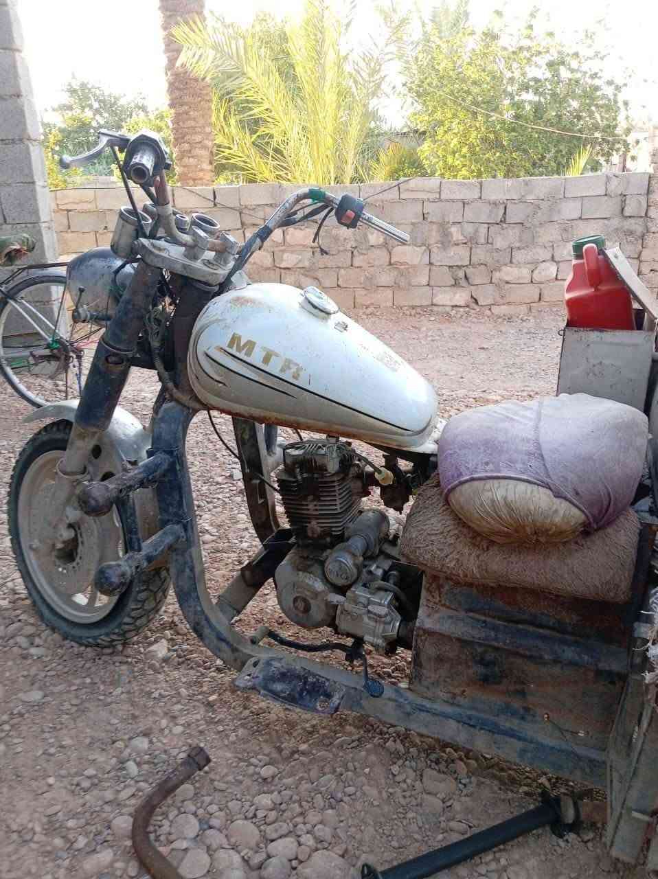 ستوته للبيع سعر 260 وبيهامجال مستعجل علا بيعته مابيه شي شغاله مكان ديالى الاجيزاني رقم الهاتف  ***********
