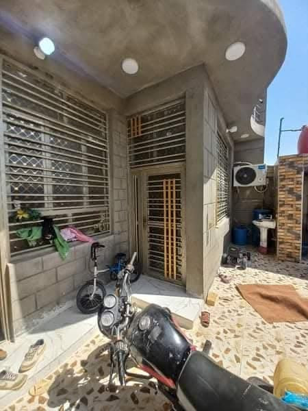 بيت 🏠 للبيع المساحه ١٧٠ م الموقع كربلاء طويريج حي المستقبل طابقين يحتوي على ثلاثة أغرف نوم وصالتين ومطبخ واستقبال ومجمع صحيات داخليه وخارجيه بناء حديث البيت 🏠 ينباع مع الأثاث وسعره جدآ مناسب ثاني بيت 🏠 ع الشارع العام للاتصال ***********
