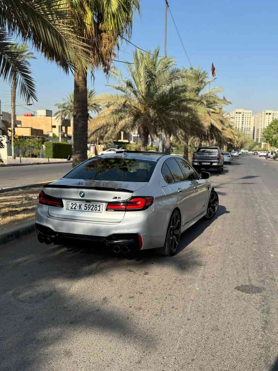 للبيع BMW 530i  G30 xDrive 2018
كت كامل
M5 كم بتشن

 M5   Competition  كت كامل 🔥

سيارة مميزة جداً وبحالة جميلة، ومتحولة M5 كامل تعطيك شكل الـM5 الرياضي والفخم.

المواصفات:

• BMW 530i xDrive
• موديل 2018
• دفع رباعي xDrive
• مكينة 2.0 تيربو.    (B48) 
• 4 سلندر
• قوة 248 حصان تقريباً
• قير أوتوماتيك 8 سرعات
• سيدان 4 أبواب
• مكينة اقتصادية وقوية بنفس الوقت ( B48 )
• ثبات وأداء ممتاز بفضل نظام الدفع الرباعي

التجهيز الخارجي:

🔥 M5 Competition كامل
🔥 تحويل كامل للشكل الرياضي
🔥دعاميات M5
🔥جاملغات جانبية M5
🔥 ديفيوزر خلفي رياضي
🔥 شكل خلفي رياضي
🔥 تفاصيل M5 الخارجية
🔥 مظهر هجومي وفخم يخلي السيارة مختلفة تماماً عن الـ530i الاعتيادية

الداخلية والتكنولوجيا:

. ستيرن كاربون فايبر اصلي 
• داخلية BMW فخمة
• شاشة ونظام ترفيه BMW
• كاميرا خلفية
• حساسات
• تحكم بالمقود
• أنظمة أمان وثبات
• مقاعد رياضي وفخمة
• جميع مواصفات الفئة الخامسة المعروفة

📌 رقم الشاصي موجود ومتاح للفحص

السيارة 530i xDrive أصلية من المصنع ومركب عليها M5 Competition  كامل، يعني تجمع بين اقتصادية الـ530i + شكل وأجواء الـM5.

السيارة مناسبة جداً للي يريد فخامة BMW + شكل رياضي قوي بدون تكلفة وصرفية الـM5 الأصلية.

الحادث دخولها سرقه للعراق يعني ماكو ضربه فقط سرقه جاملغات موضح بلصورة 

 صار بيها ضربه بسيطة جدآ جدآ هنا شاملغ وبنيد 
ملاحضة 
الاوياله يرادلهن تصفير الامامي 
شغله بسيطة يعني فقط 

السعر    اتصل وتدلل 

الموقع: [ الدورة محطة الكهرباء ]
للاستفسار: [ *********** ]

🔥 للجادين فقط — الفحص مفتوح وبكل رحابة

