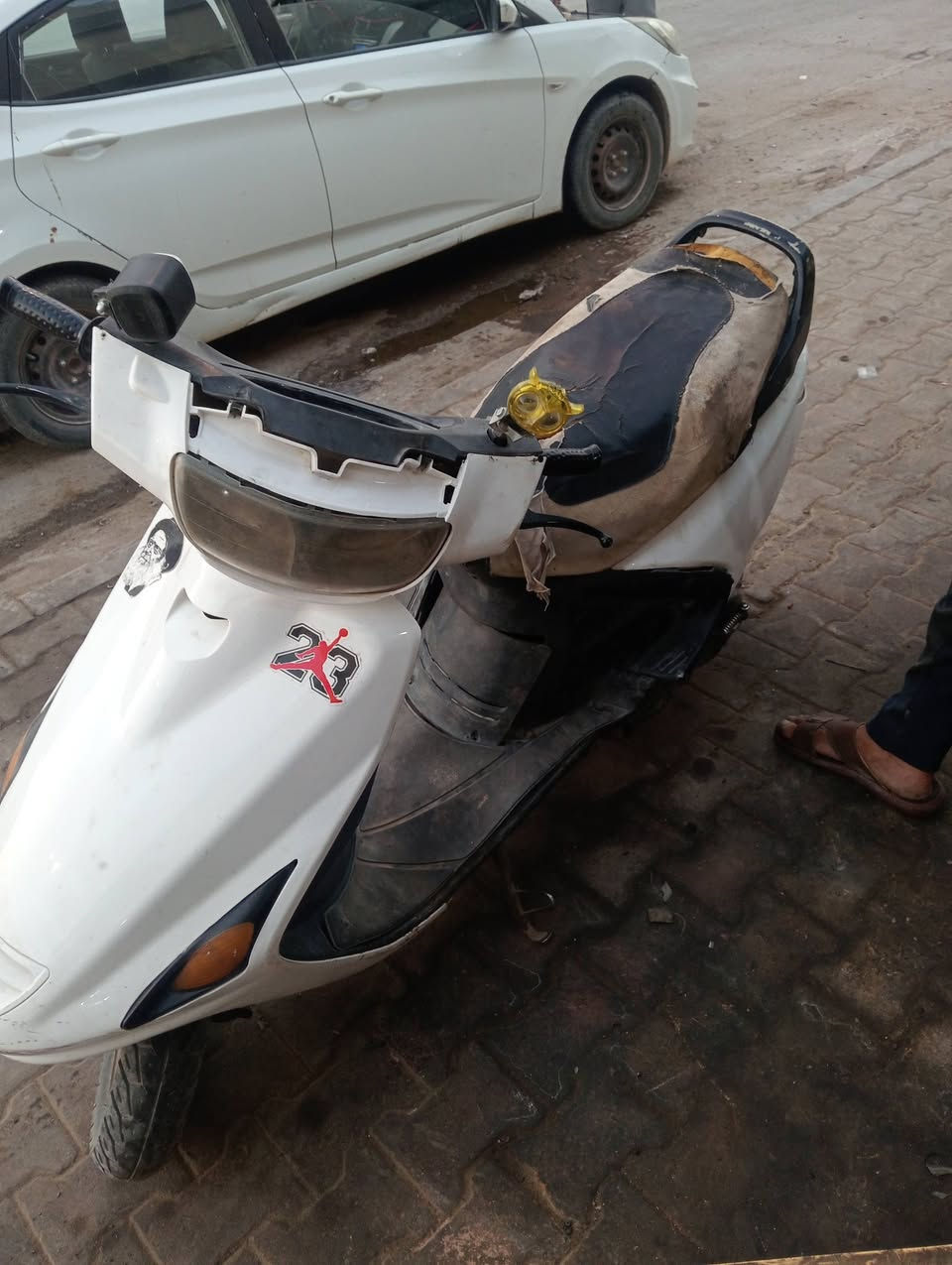 فراشه للبيع سعر 200 وبيها مجال العنوان ديوانيه نادي الرافدين مكلف بنشر هذا رقم صاحبها ***********
