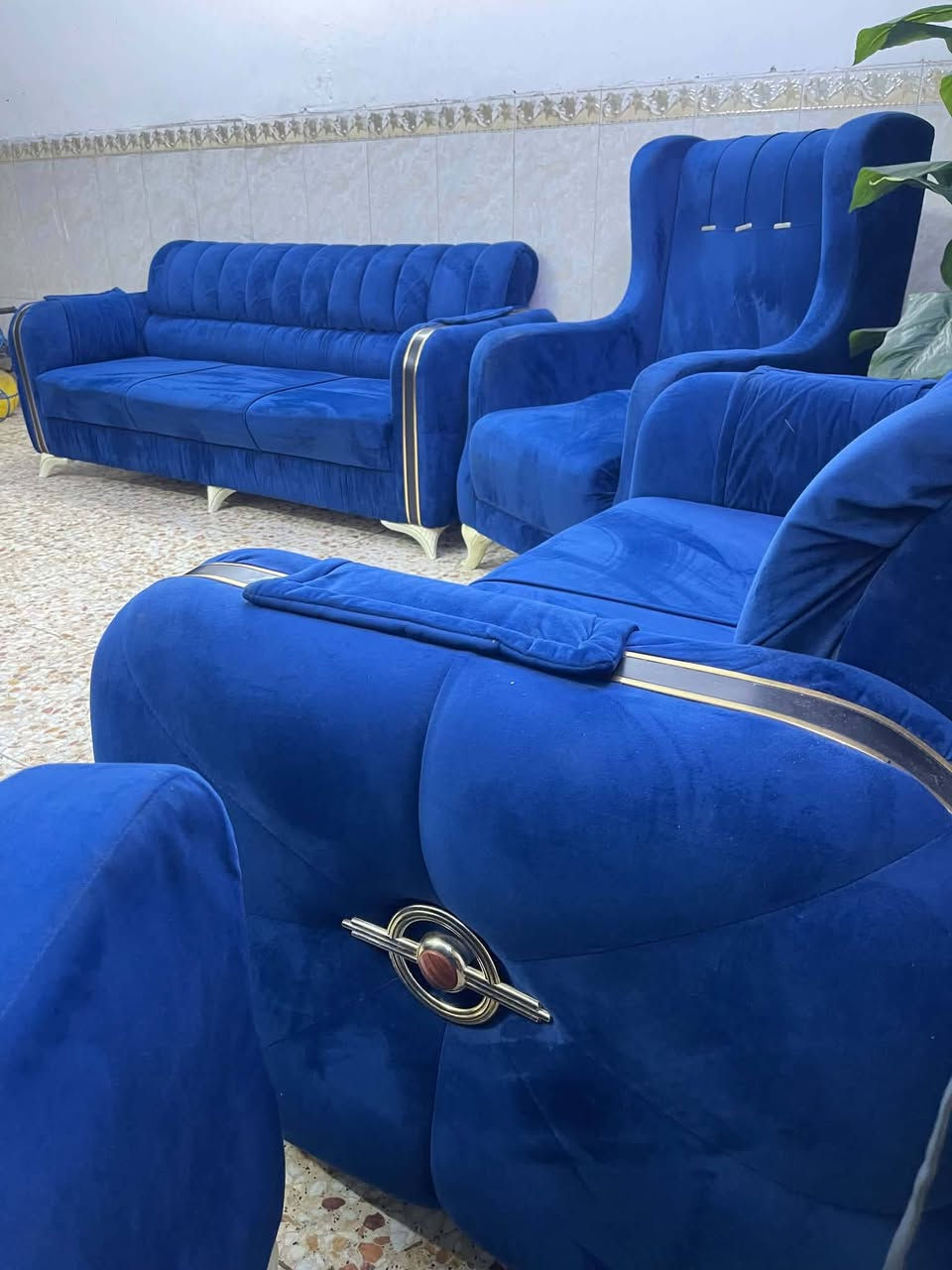 عشره مقعد تفصال كلش ثكيل افحص قبل الاستلام بعده جديد السعر 300 ..***********

