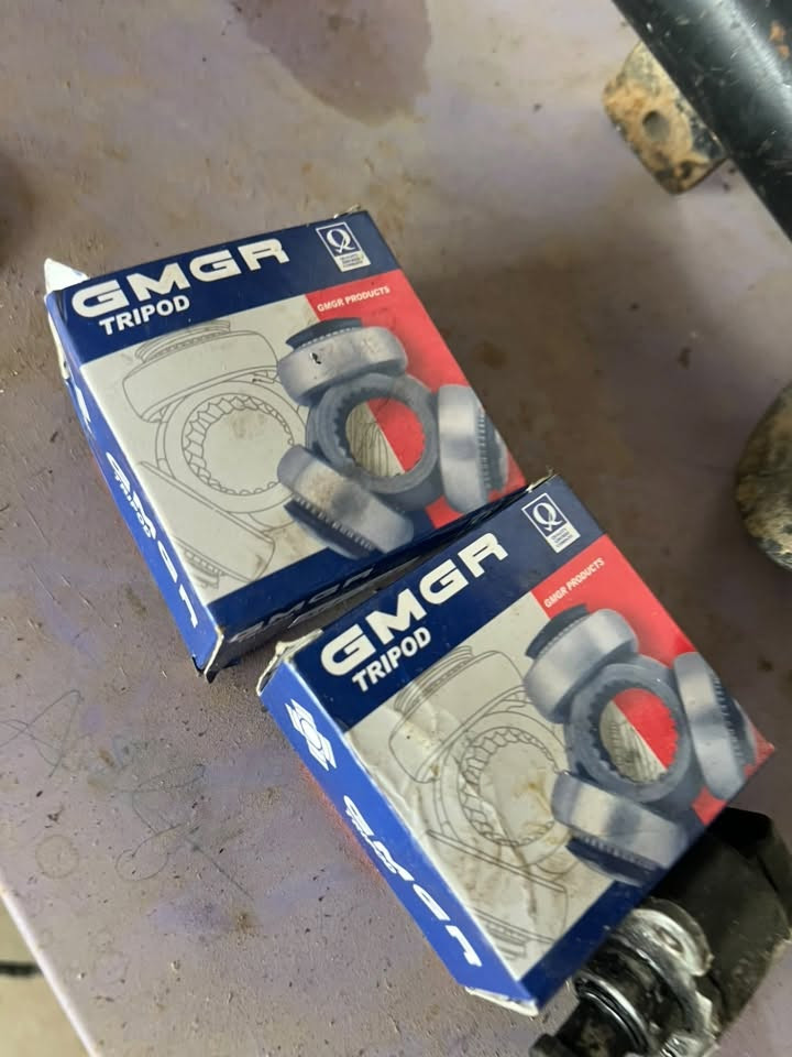 قطع غيار بيجو 306 • حي سمرة • مواد احتياطية