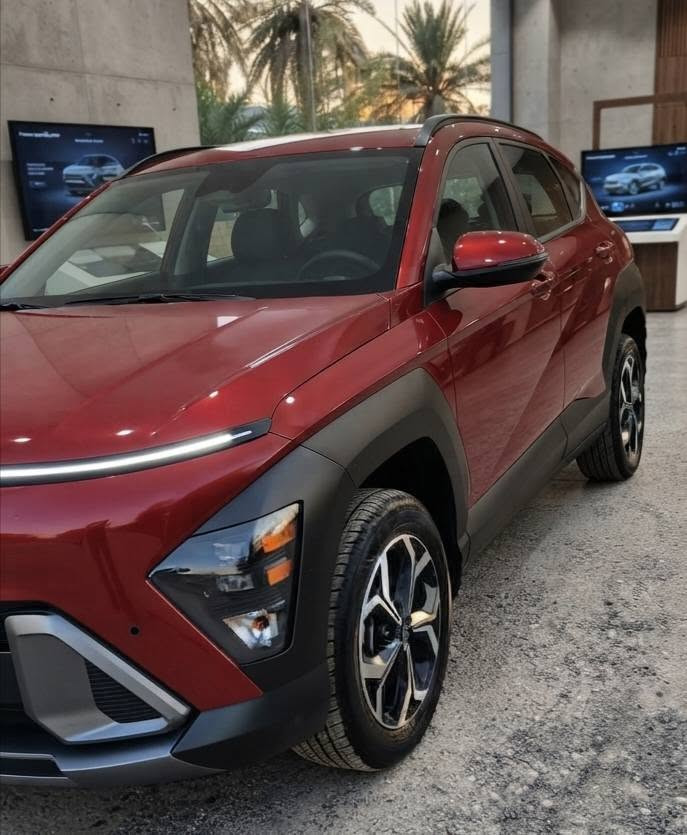 للبيع سيارة هيونداي كونا (Hyundai Kona) موديل 2025، شبه جديدة.
​✨ المواصفات:
​المسافة المقطوعة:12.500 كم تقريبا
​المحرك: 2000 سي سي (دوش) - المرغوب والأقوى.
​اللوحات: بغداد، ترقيم وهزة جديدة، جاهزة للتحويل ثاني يوم.
​ المواصفات: بصمة تشغيل وأبواب، تشغيل عن بعد، هاندبريك بصمة، شاشة متصلة، تبريد قطعتين، رادار أمامي وخلفي وجانبي، Apple CarPlay، ويل كب 17، تحكم ستيرن كامل، قيادة ذاتية، وأنظمة قيادة متعددة وباقي المواصفات
​🚗 الحادث والضرر:
حادث سطحي بسيط قطعة واحدة (البنيد) فقط، كل شيء أصلي رقم الشاصي والسونار مرفق بالصور. 
​📍 الموقع: بغداد
💰 السعر: مناسب جداً.
​📞 للتواصل والاستفسار، يرجى الاتصال على الرقم او مراسلتنا :
***********
