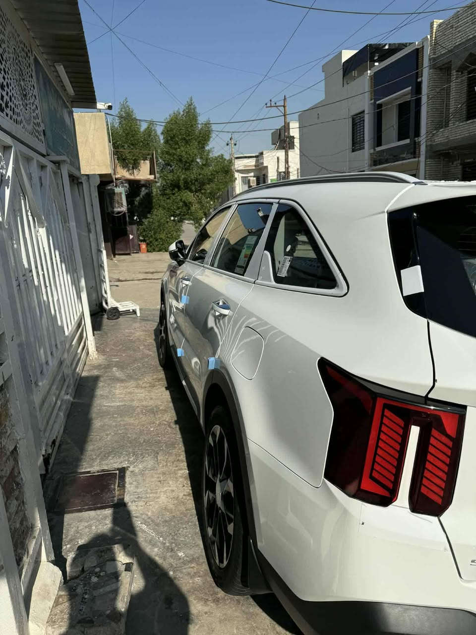 سلام عليكم سورنتو موديل 2026 ماشية 5000 بأسمي تحويل ثاني يوم ضمان الدولية 4 كامرات جلد تدفئة وتبريد ذاتشو ويل 20 محرك 3500 سياره فول ما عدا البنراماا على وضع شركه مكاني بغداد الدوره ***********
