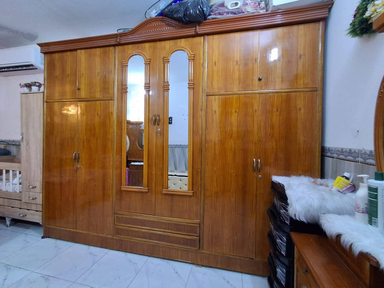 غرفه اخشاب • بدون اضرار • نجف حي العسكري