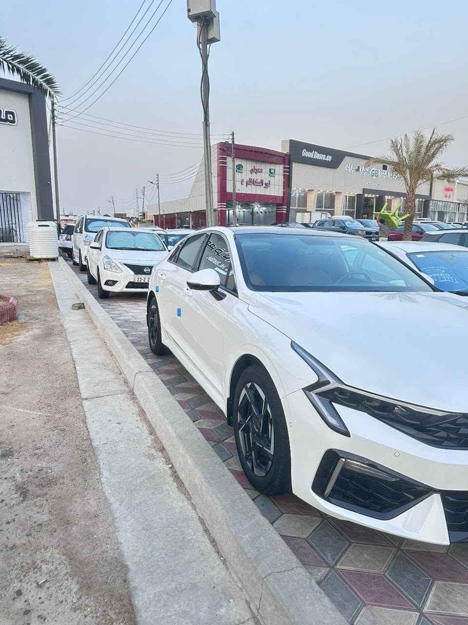 السلام عليكم للبيعK5 2024 خليجي رقم اربيل   السياره كفاله عامه ما عده بارد على كد 4اصابع بل جاملغ امامي والباقي مكفول من كل شي مكينه 4 سلندر تنفس طبيعي 2,500 ماشيه قليل فول مواصفات کامرات 4 بنوراما كشنات جلد وكهرباء داخل قرميدی کشنات تدفئه تبرید شاشه متصل 4 وضعيات قياده اوتو هولد سايد بريك كهرباء صندوق کهربائي كروس سرعه رادار خلفي حساس امامي خلفي السياره جديده بمعنى الكلمه وكل شي مناقصه حيل جديده مكان السياره بصره
السعر (225)وبيهه مجال للطيبين 
للاستفسار 
***********
