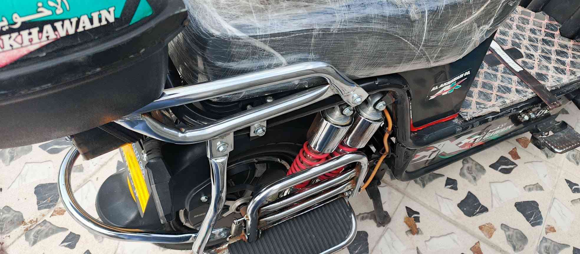 كشر هارلي السعر 325بصمه جبلي 500

نص مكتوب في الصور:
- ALFAKHAWAIN 009647904741029