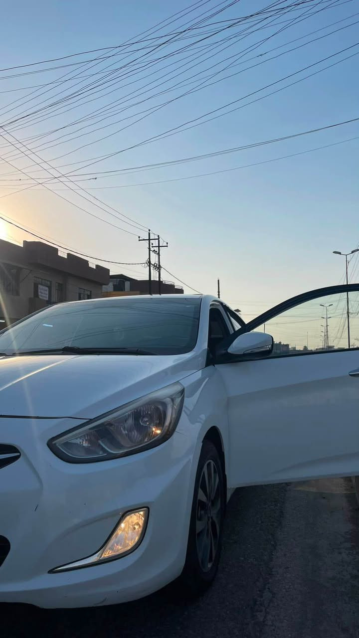 اكسنت 2015 كوري باي كوري
محرك 16 
كير at
فتحة سقف
تحكمات
اشارة بل مري
خمسه ويل كب
كامره وحساسات خلفيه 
السياره بدون قطرة صبغ 
ماشيه 141
محرك وكير وتبريد كلو شرط
السعر 115 وبيها مجال 
رقم اربيل شرط التحويل والوكاله
*********** موصل, نينوى
