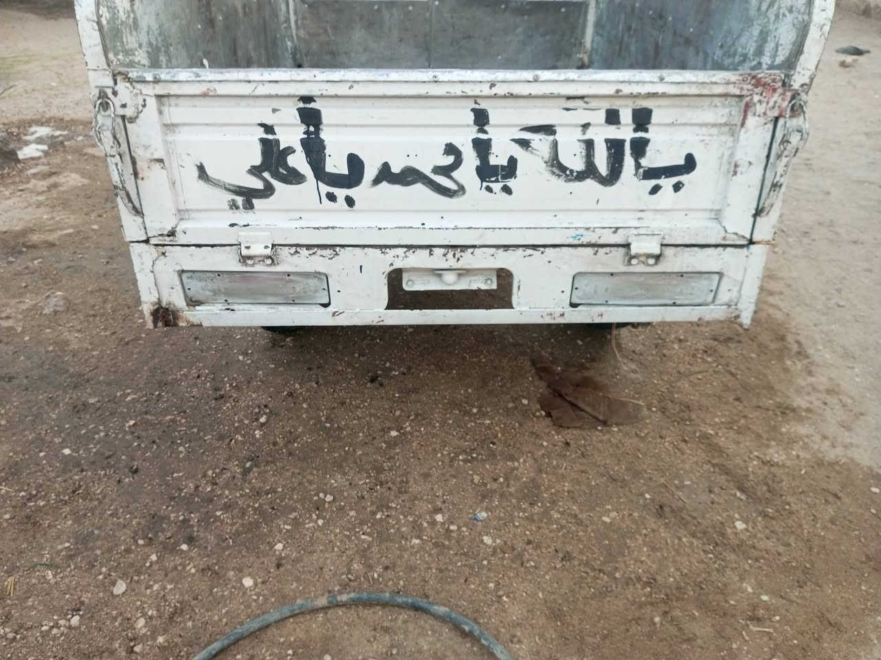 السلام عليكم ستوته للبيع موديل 14 اوراق جددمحرك موديل 26 صار له شهر مشدود ناصريه مركز سعر 1,300 وبيها مجال بوكس كير جديد تواير ثلاثه جدد صدر امامي جديد***********
