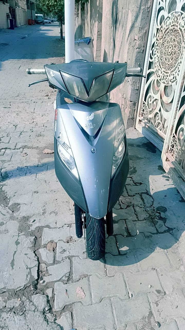 سلام عليكم دراجة ثعلب GTR 140 للبيع او مراوس دراجة مكينة خرسة شلعة ومعدل كهربايات كاملة كلجات رمبة دراجة نقصة قبق هندر فقط سعر 425 وبيهة مجال قليل المكان بغداد دورة المكانيك هاذة رقمي *********** وبي وتساب
