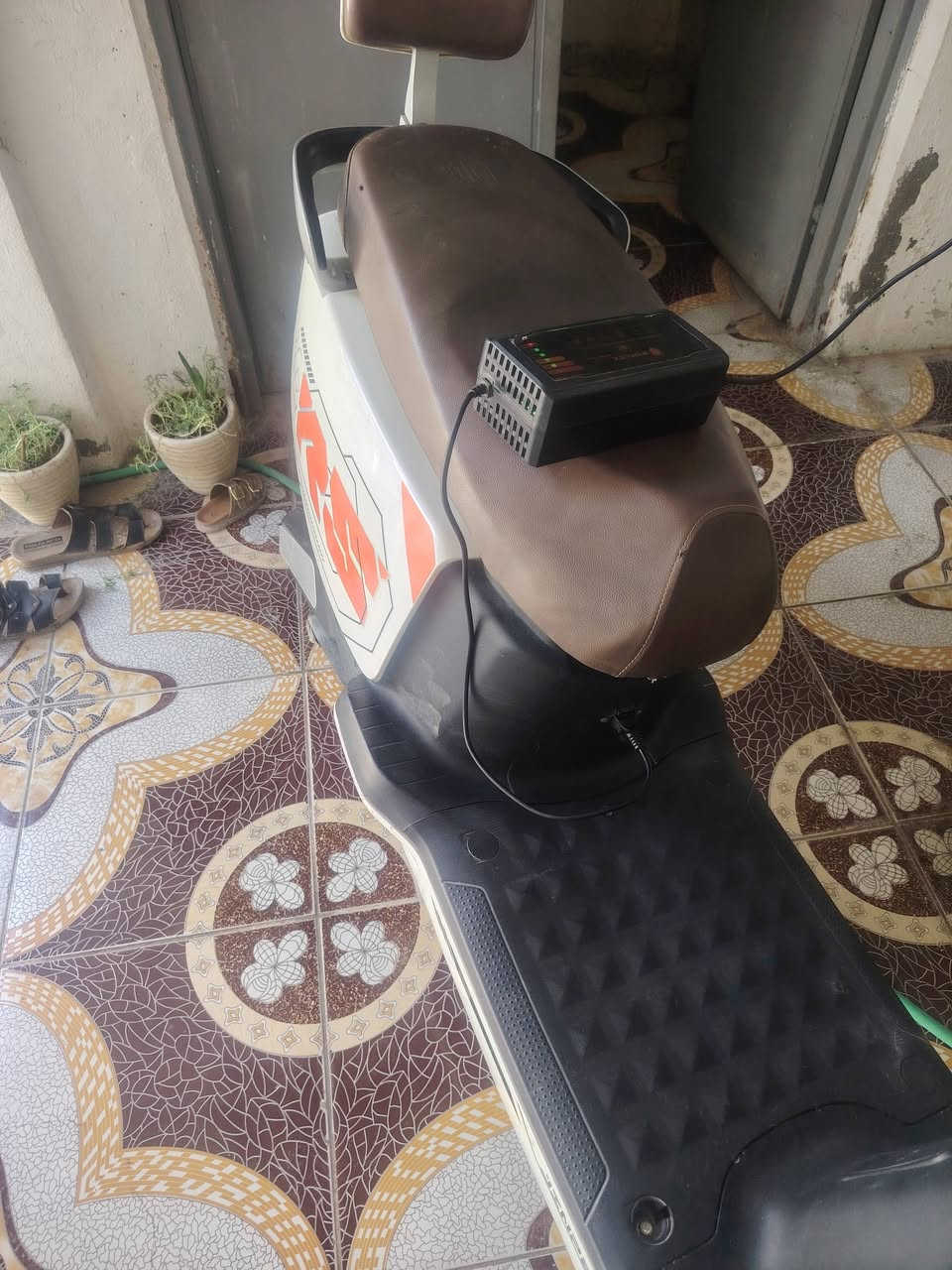 سلام عليكم ورحمة الله البيع، 2025 جاهزه ع فحص كله كامله سمعات دبل اشره اشاير لايتات عالي ناصي 6 بطريات مكاني بعقوبه سعره 550    ..    ***********
