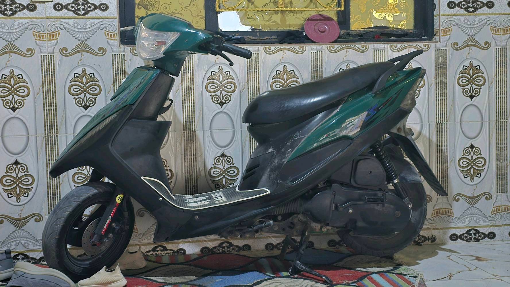 دراجه ماكس عدله سلف هندر اشاير سكنات كلها شغاله مكينه ٤٩ بلادي مكينه ناعمه  الدراجه بس بليل اطلع بيها ساعه وارجع ابد ما متعوبه مكاني الكرمه علي السعر 650 وبيهاا مجال / ***********
