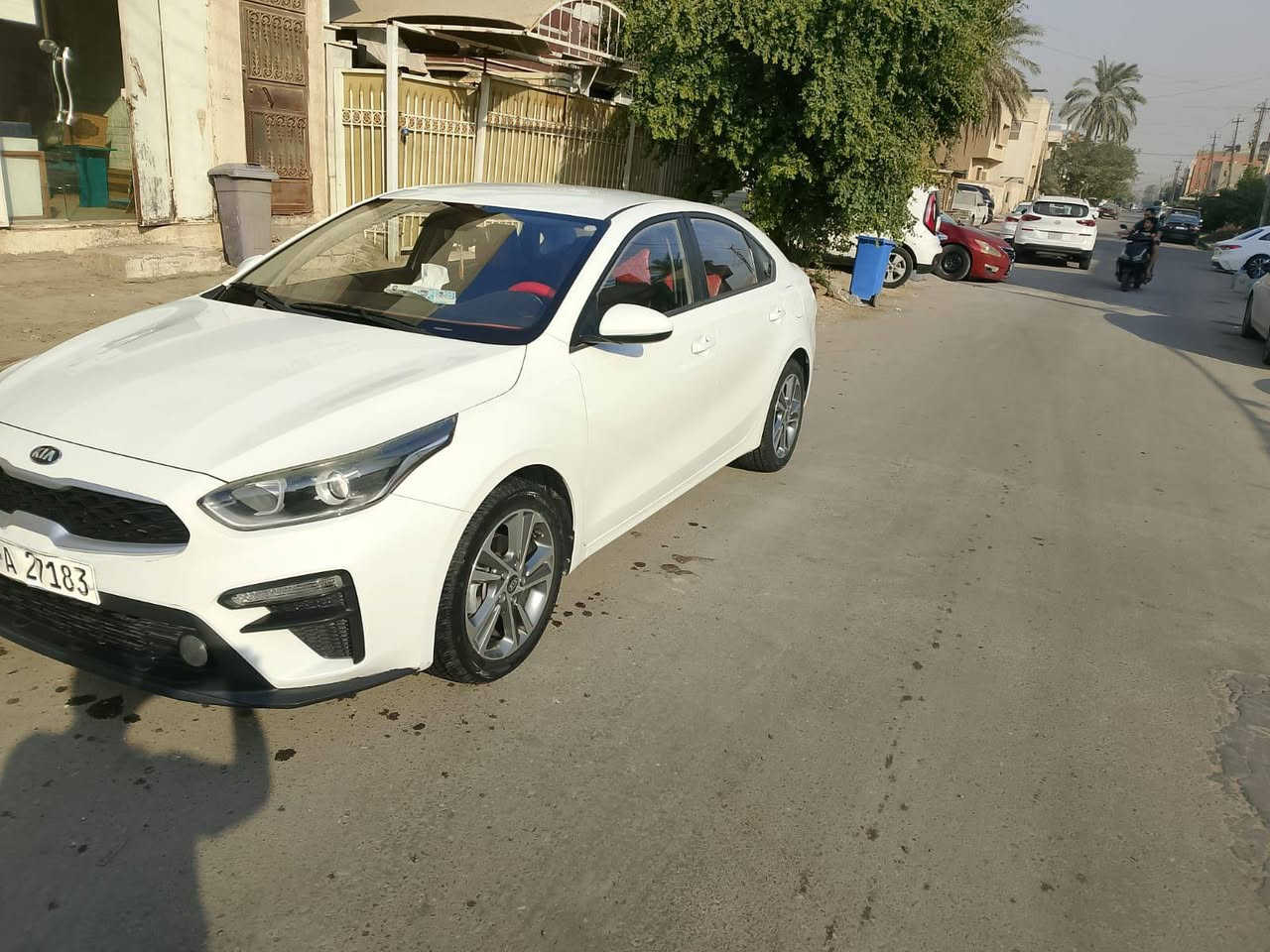 السلام عليكم سيراتو خليجي موديل 20نص فول بسمي الرقم الجديد سليمانيه بيه شبر وره باب السايق بارد ما متواجد على الفيس ***********
