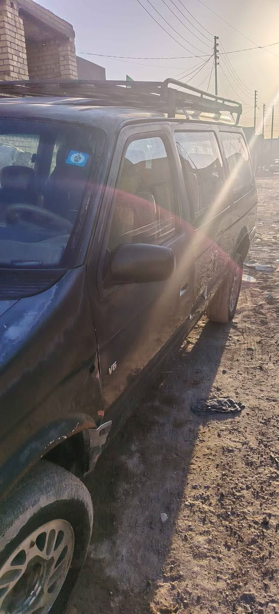 دوج كرفان موديل94 كير ومكينه بلادي 3300 سياره جاهزه تبريد شغال  شاصي طويل مكان بغداد التاجي سبع البور*********** السعر 40 $وبيها مجال بسيط بغداد, العراق
