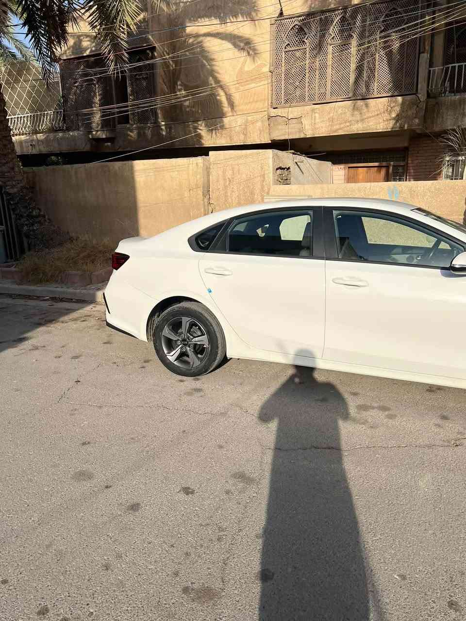 السلام عليكم سيارة سيراتو للبيع خليجي موديل ٢٠١٩ رقم بغداد مواصفاتها:
محرك ٢٠٠٠
مري جانبية سحب 
تبريد قطعتين 
تلث سرعات
شاشة تدعم كاربلي
كاميرا
السيارة مكفولة من الصبغ كفالة عامة بس بيها بعض الملاحظات البسيطة ماشية ٧٠ الف 
للاستفسار راسلني خاص او اتصل على هذا الرقم 
***********
