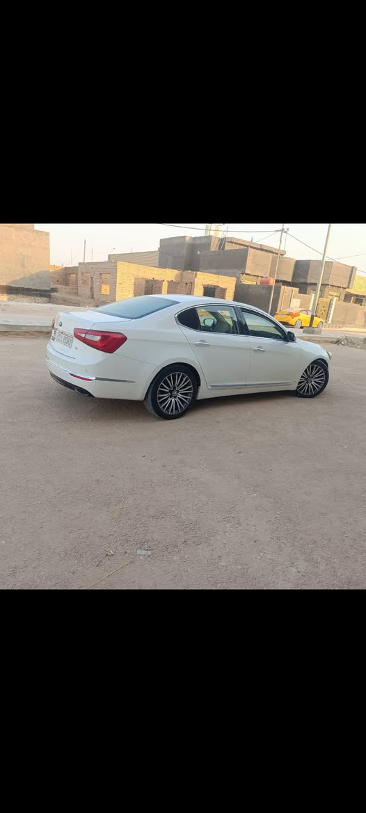 السلام عليكم كيا كادينزا  خليجي موديل 2016 رقم بغداد بأسمي تحويل مباشر  فول ممواصفات عدا البنوراما مكينة ٣٥٠٠ نظيفة وممفتوحة تخم تاير جديد تبريد حدادية ٨٠ بالمية بيه ضربة بالجاملغ الخلفي ومصلحة ورشات صبغ اني ابيعك حزام اكفلك قمارة ولغود وشواصي مكانهة بغداد المطار قرب جامعة المشرق السعر  98 وبيه مجال بسيط للشري للاستفسار الاتصال على الرقم *********** او ***********  واليريد يراسلني ع وتساب ع رقمي الاسيا
