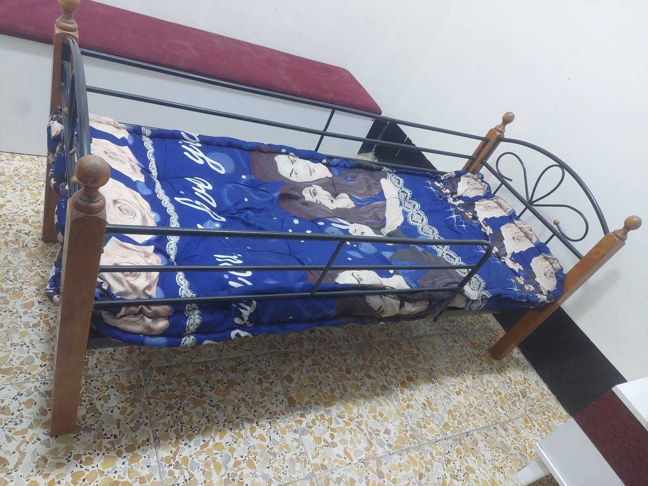 السلام عليكم للبيع جربايه ام النفر كلش نضيفه العرض ١٧٠ الطول ٧٥ مكاني بغداد حي النصر شارع العياده هاتف*********** السعر ٥٠

