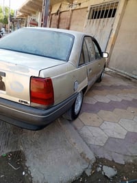 اوبل اوميغا • ١٩٨٩ • رقم كربلاء