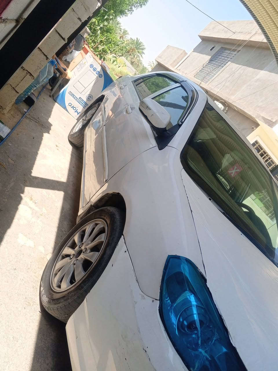 بيوايدي جي 3
كير مكينه خير من الله 
المكينه نصار بيها خيط 
بخار بس من بارده تحمه يروح رقم بغداد سياره فول موصفات مستعجل عل بيعتها ب 38 وبيها مجال 
مكاني المحموديه
***********
