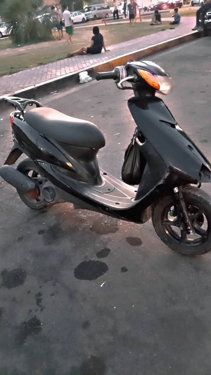 سلام عليكم 👋🏻
عصفورية 60 للبيع🛵
دراجة كاملة ومكينته مكفولة 
نكرة سلف وهندر بكل وقت شلعة ومعدل بطناش 
قفل اكسل تايرات جدد ويالة مميز شبيه النجمة بريكات بلمكان كفراته كله نضيفة فقط البجم بي كسر موضح بالصور 
بيهه ريمونت بلادي فتح اكسل وجوزة وجنطة 💯
نقوصاتها بسيطة والسعر 350 وبيه مجال 
 للتواصل ***********☎️
