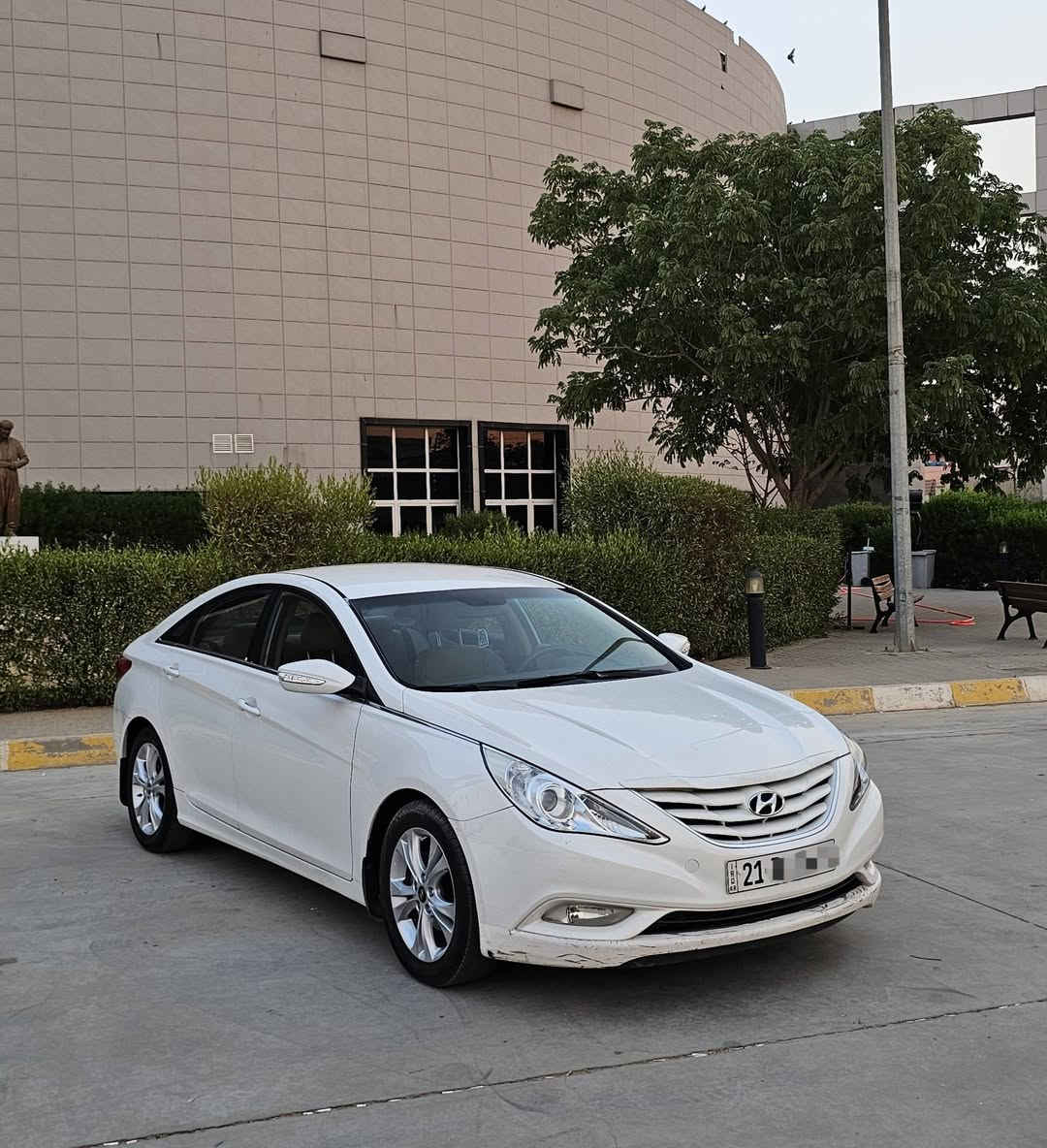 هونداي سوناتا خليجي للبيع
موديل 2012 
ممشى 129 الف 
حساسات خلفية 
تحكمات ستيرن 
داخل بيجي 
قطعتين تبريد 
سايد بريك بلرجل 
مري شفط
محرك 2400 
سياره بدون صبغ او تبديل كفاله
رقم سليمانيه الدولي 
هزه وفحص وسنويه كله جديد 
تريد تحويل او وكاله بشرط
سعر 116 
للتواصل ***********
