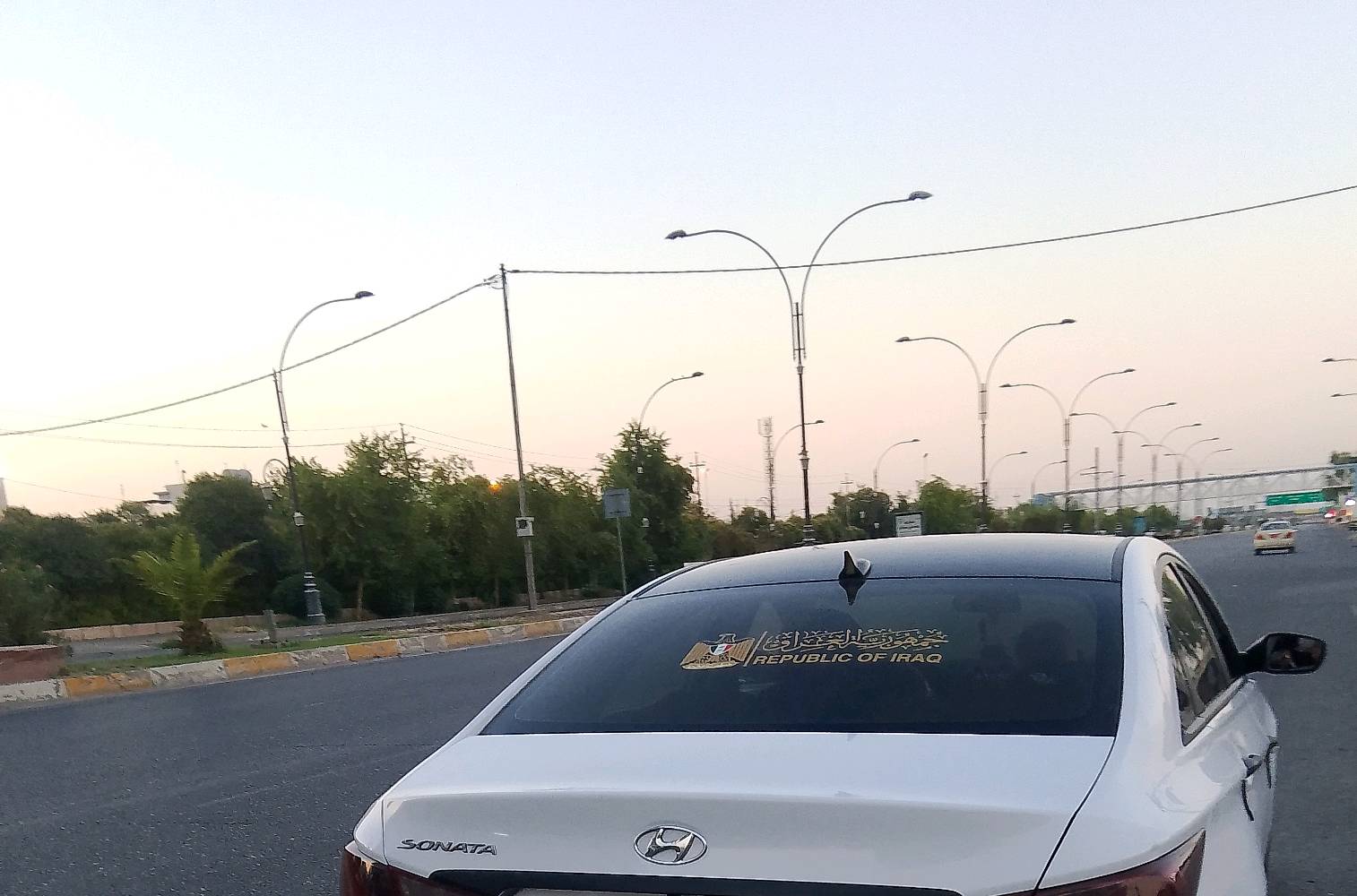 سياره سوناتا هونداي السعر 90 حي العمل سوق الشعبي  ***********