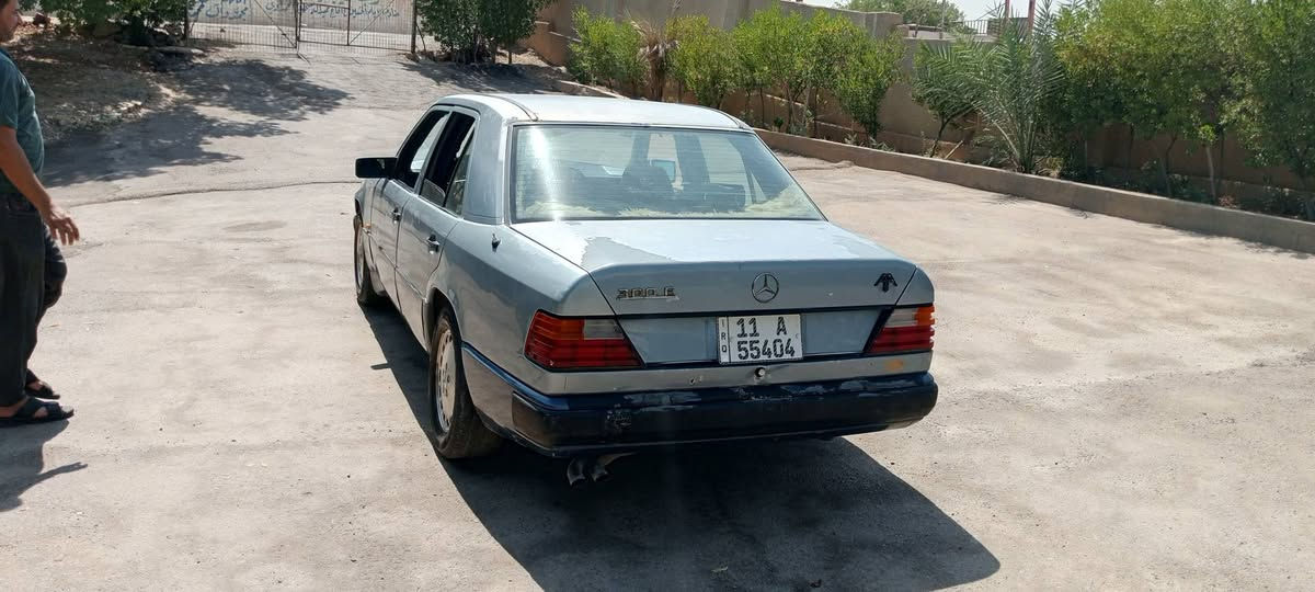 مرسيدس 
بغداد بسمي بغداد فلك حي النصر سعر 30
***********
