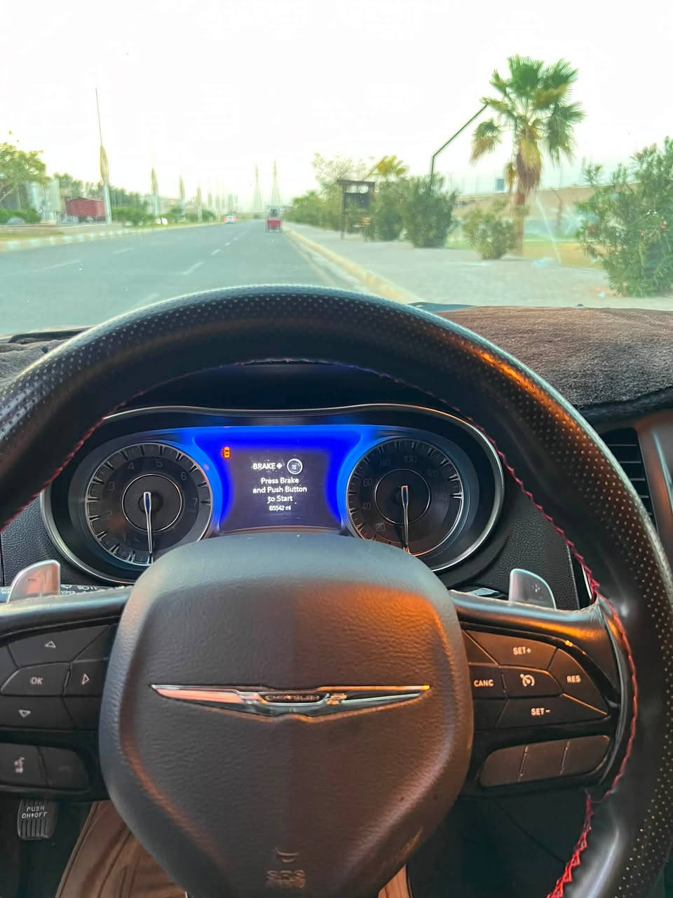 إعلان بيع سيارة كرايسلر s300
🚘 كرايسلر 300 – موديل 2020
🔴 اللون: أحمر
📍 المرمّز: 2023
📊 عداد المسافة: 65 ألف ميل

ارقام بغداد . 

✨ السيارة نظيفة جداً وحالتها ممتازة، والاستخدام واضح عليها.
💥 الحادث موضح بالتفصيل في الصور.

📸 يرجى الاطلاع على الصور لمعرفة حالة السيارة والحادث.

للمهتمين والجادين، التواصل على الرقم *********** لمعرفة السعر والتفاصيل.
