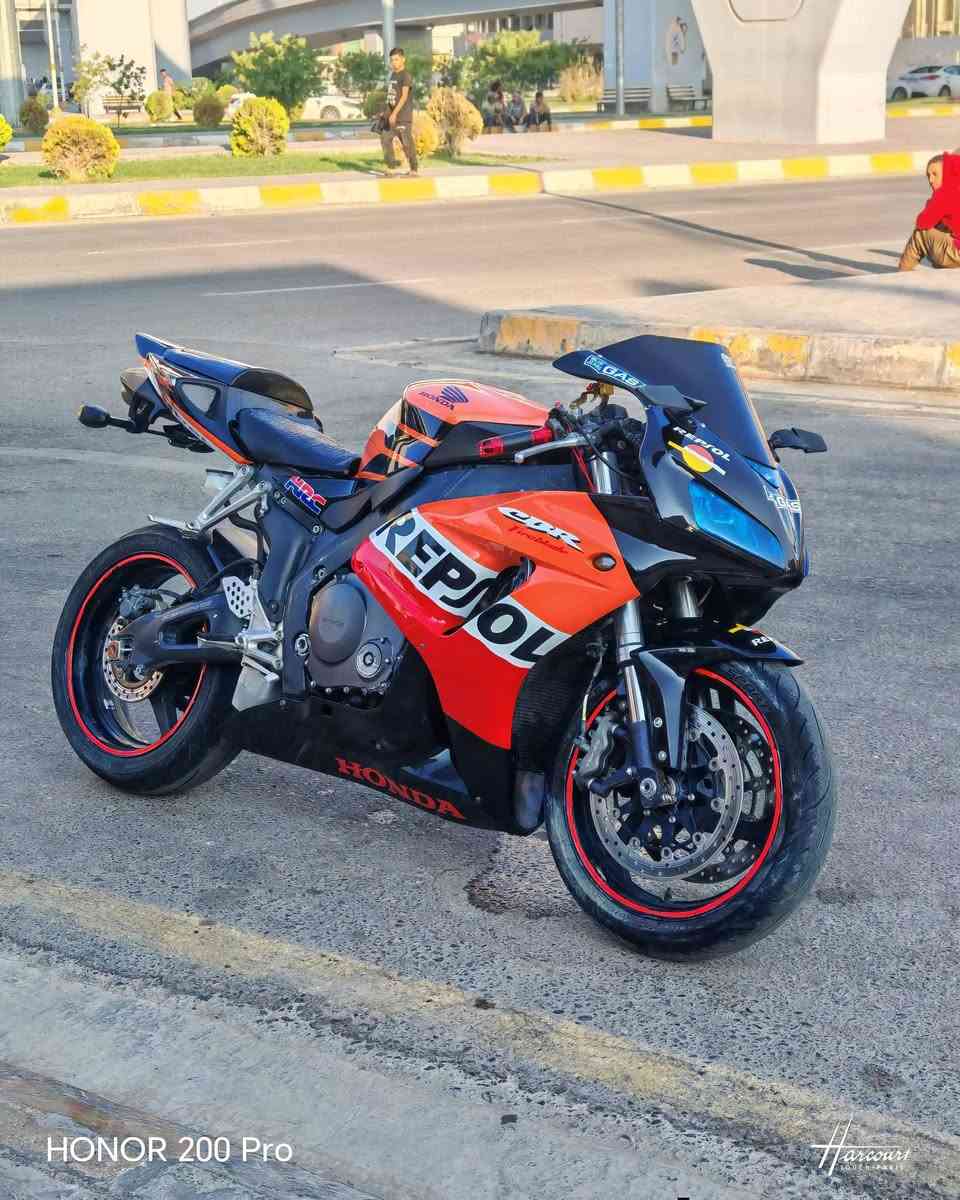 CBR1000 • 2007 • اوراق كاملة