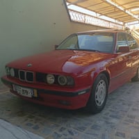 BMW بي ام للبيع 525موديل 1990 لون احمر  صبغ عام جمالية طخم تايات جدد ك...