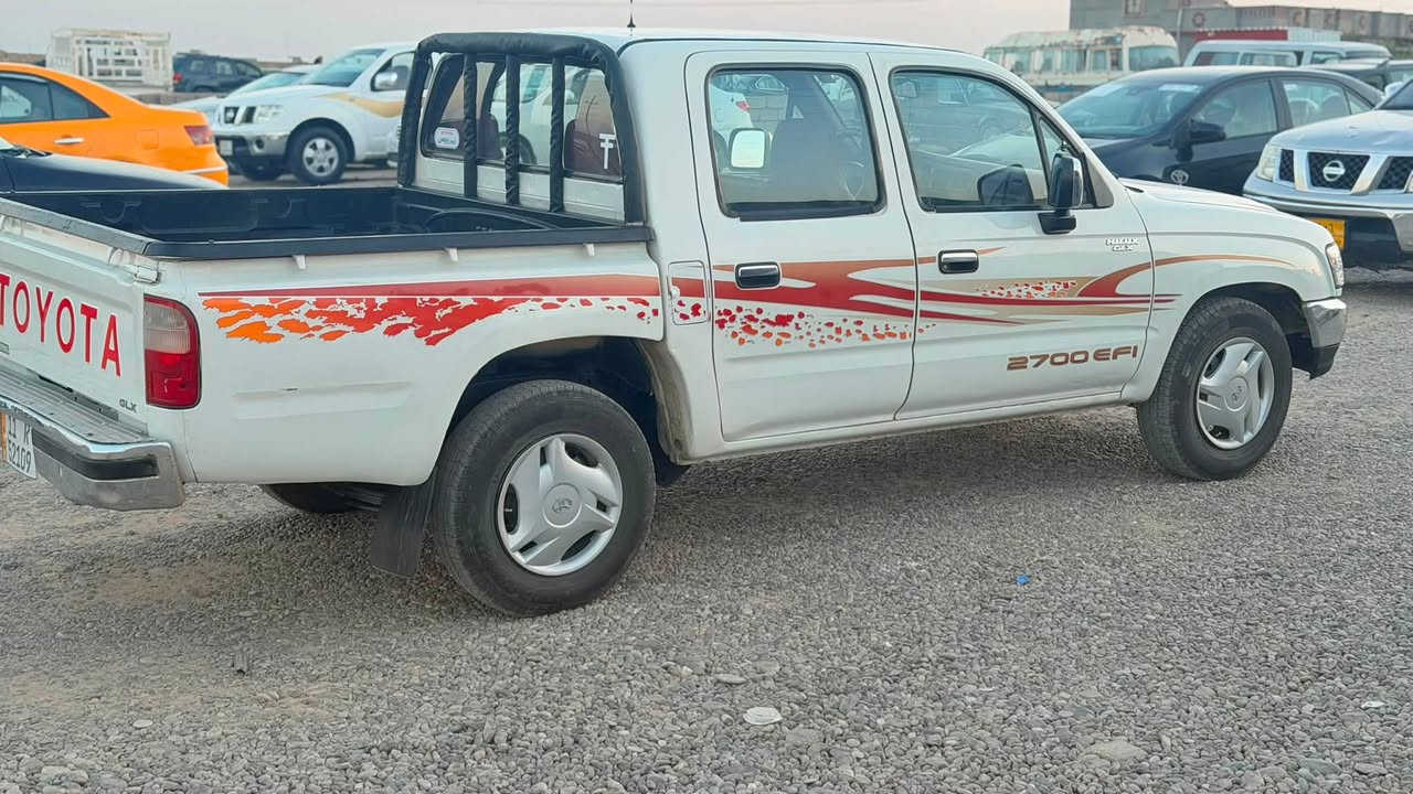 السلام عليكم
بيك آب تويوتا موديل 2002 GLX محسن داخل احمر دبل جكمجة 
رقم بغداد دولي شرط التحويل 
گير ومحرك شرط 
طخم تايرات وحدادية بشرط 
تبريد ثلج ❄️ 
السيارة بدون ضرر او حادث 
جاهزة وجديدة ماتحتاج مصرف 
📍 المكان / القيارة قرية الشبالي 
السعر 115 $ وبيها مجال بسيط 
وترهم مراوس حسب القناعة 
للاستفسار ***********
