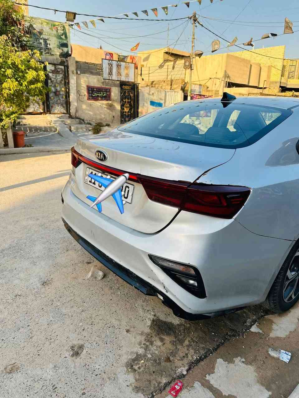 🚘للبيع او للمراوس بأحدث 
كيا فورتي موديل 2021
رقم بغداد نكليزي باسمي 
مكينة 2000 دوش،  كير CVT وارد أمريكي، نص فول، السيارة استخدام شخصي.
بيها حادث سابق قبق جنطة، وضربة بالعراق، وبيها قطعة وحدة صبغ.
🔄 المراوس على سيارة أحدث
فورتي أو النترا، والموديل الأحدث يكون أفضل.
💰 الفرق نتفق عليه حسب السيارة وحالتها.
الجاد بالمراوس يدزلي تفاصيل سيارته وصورها
***********
