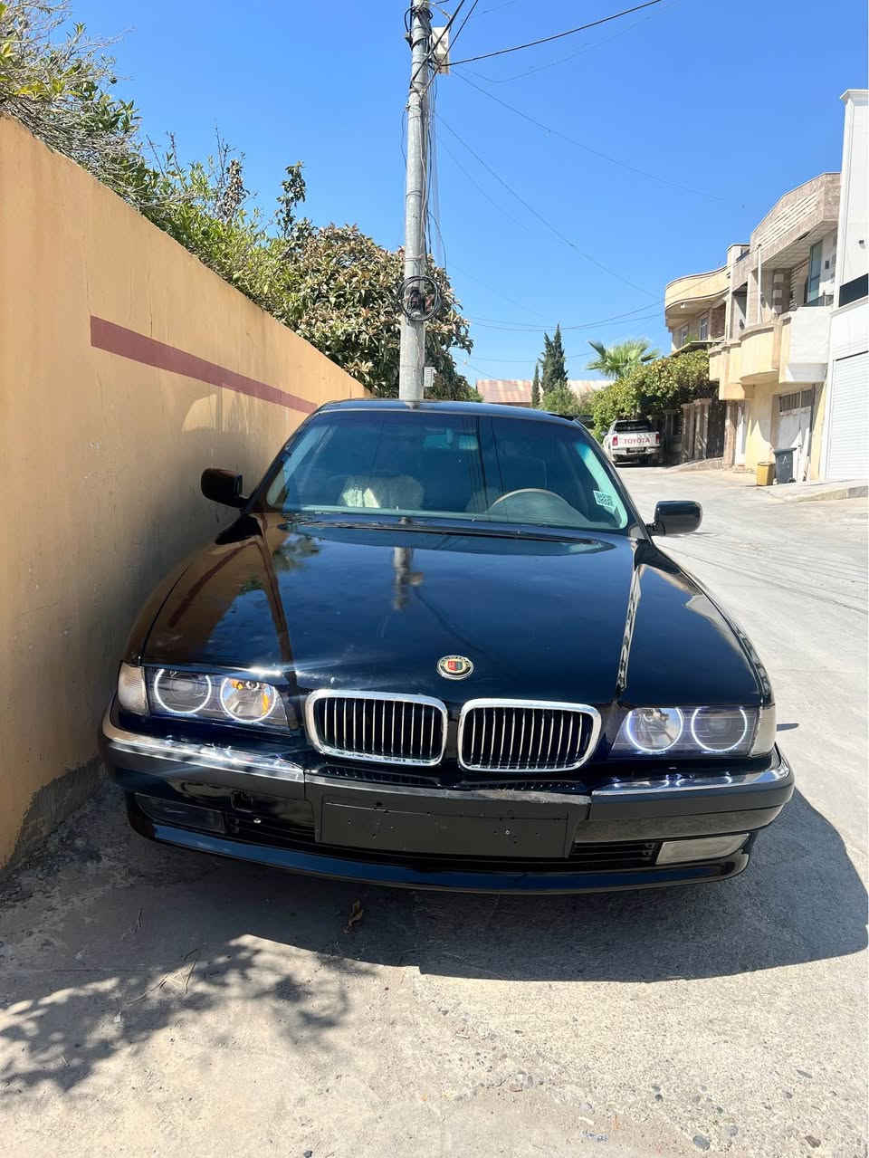 بِسْمِ اللَّهِ الرَّحْمَنِ الرَّحِيمِ
Bmw 740i  v8 model 1996
بێ لێدران
گێر مه‌كینه‌  به‌ شه‌رت 
چوار جام كاره‌با
كوشین كاره‌با
سندوق شه‌فت
عام بۆیاغه‌ بۆ جوانی
كۆدی ئاسایشی هه‌یه‌و زه‌مانه‌تی مه‌ده‌نی ده‌كه‌ین
نرخی ٤٢$
ره‌قه‌م ته‌له‌فۆن *********** كويسينجاك, أربيل
